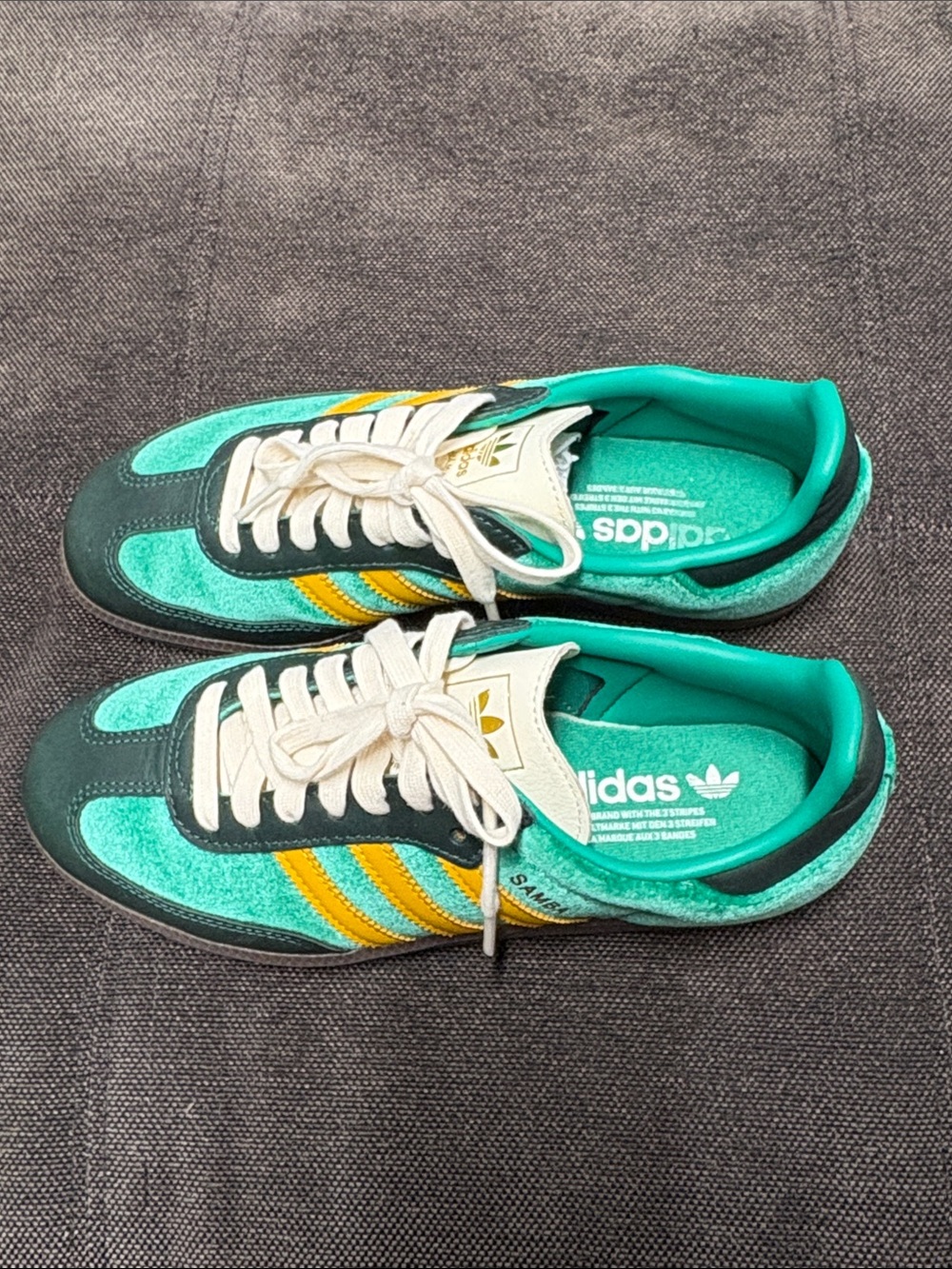 Adidas Women’s Samba OG Green Preloved Yellow Velvet - Picture 6 of 9